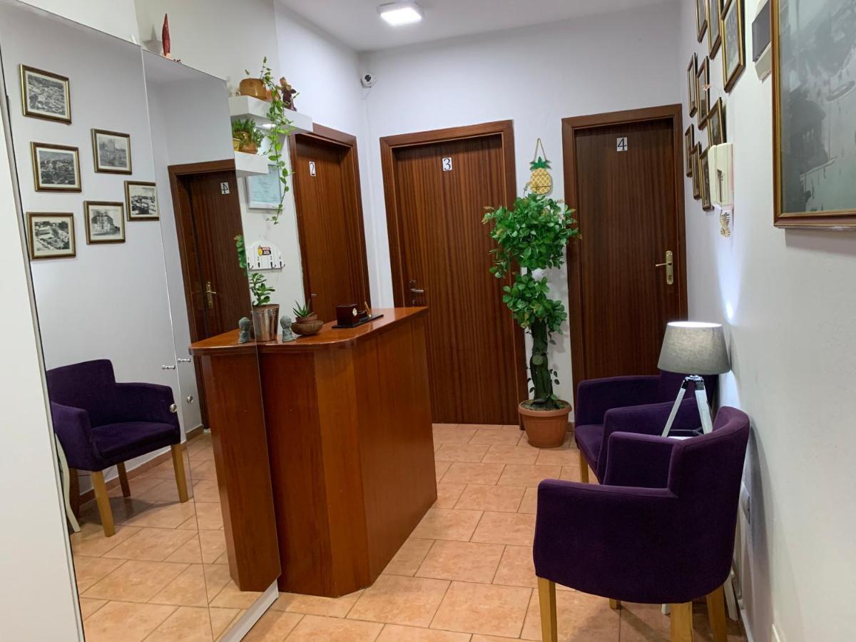 Guest House De Rada Tirana Buitenkant foto