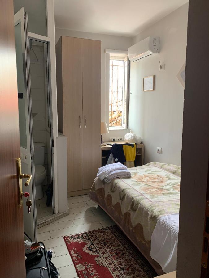 Guest House De Rada Tirana Buitenkant foto