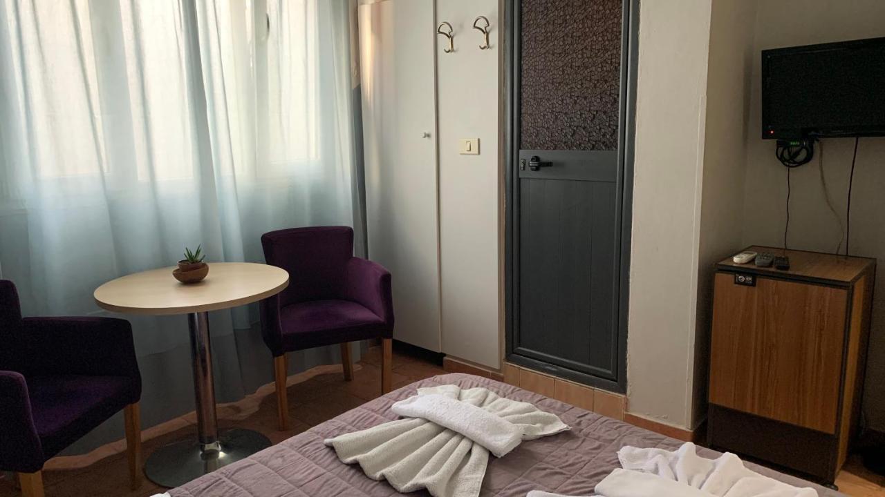 Guest House De Rada Tirana Buitenkant foto