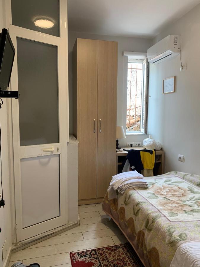 Guest House De Rada Tirana Buitenkant foto