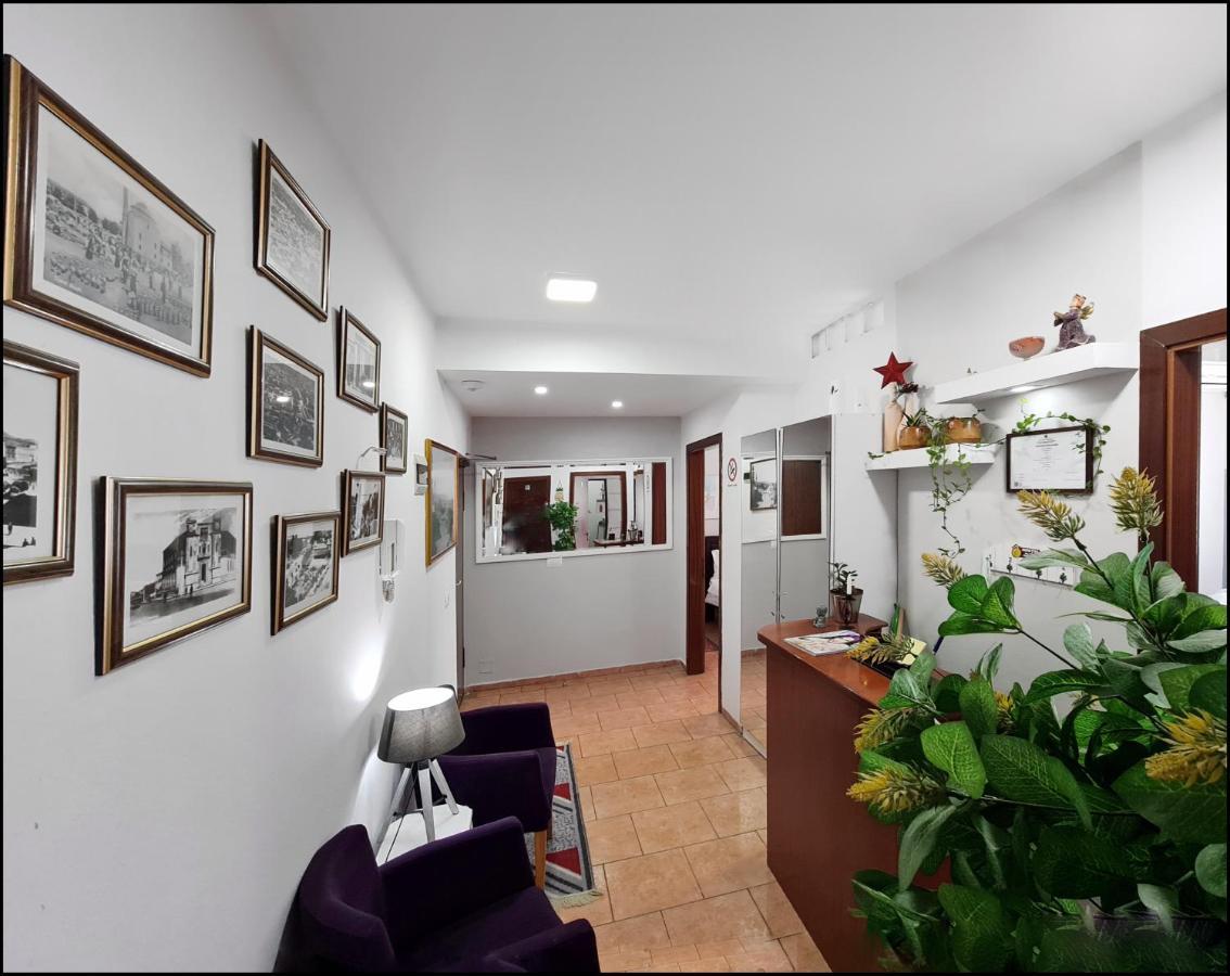 Guest House De Rada Tirana Buitenkant foto