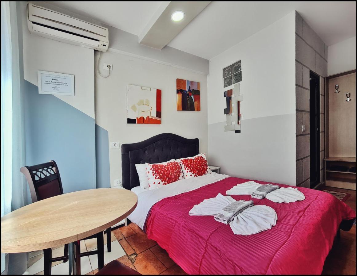 Guest House De Rada Tirana Buitenkant foto